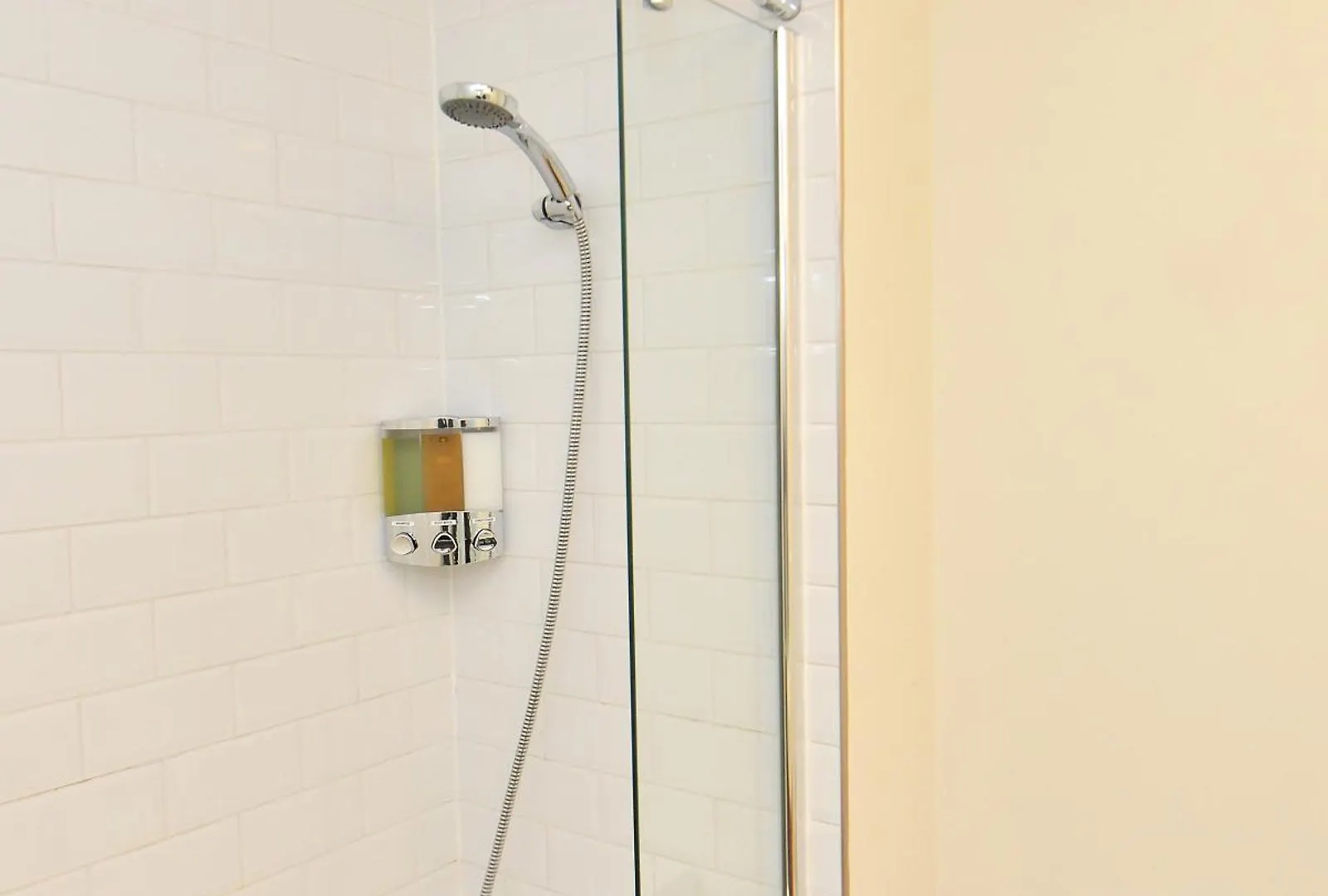 Stylish 2Br Flat - 2 Free Parking Spaces - Near Lgw Airport Кролей Великобритания